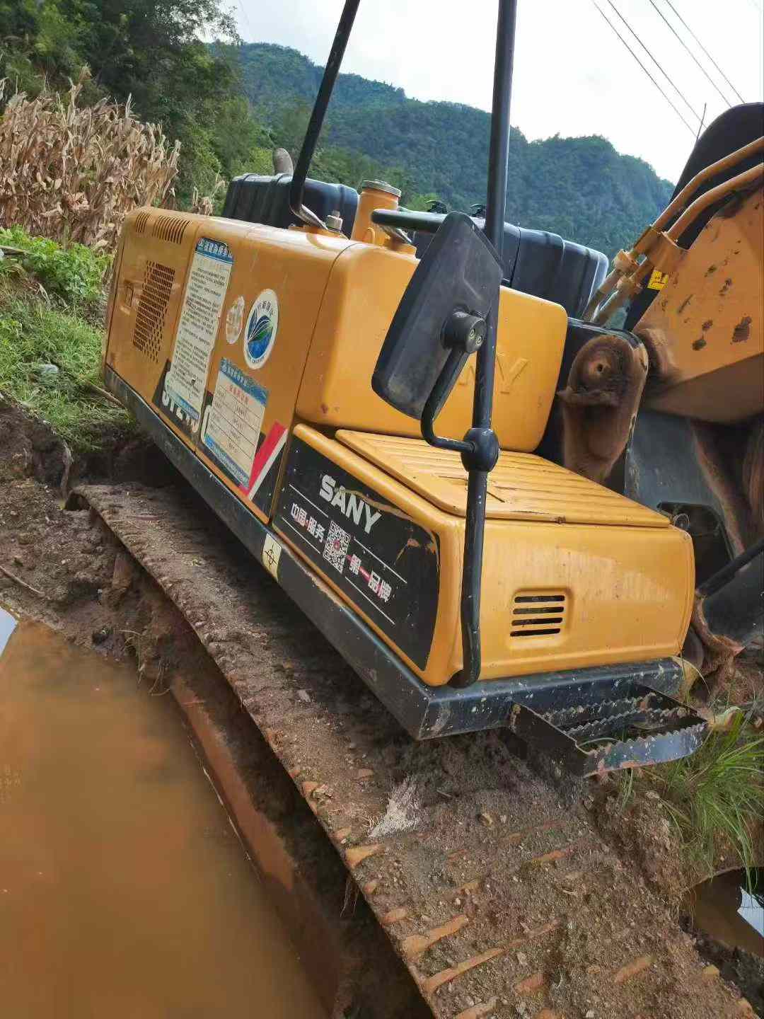 Used Sany SY200C Excavator 2016 Model / 8