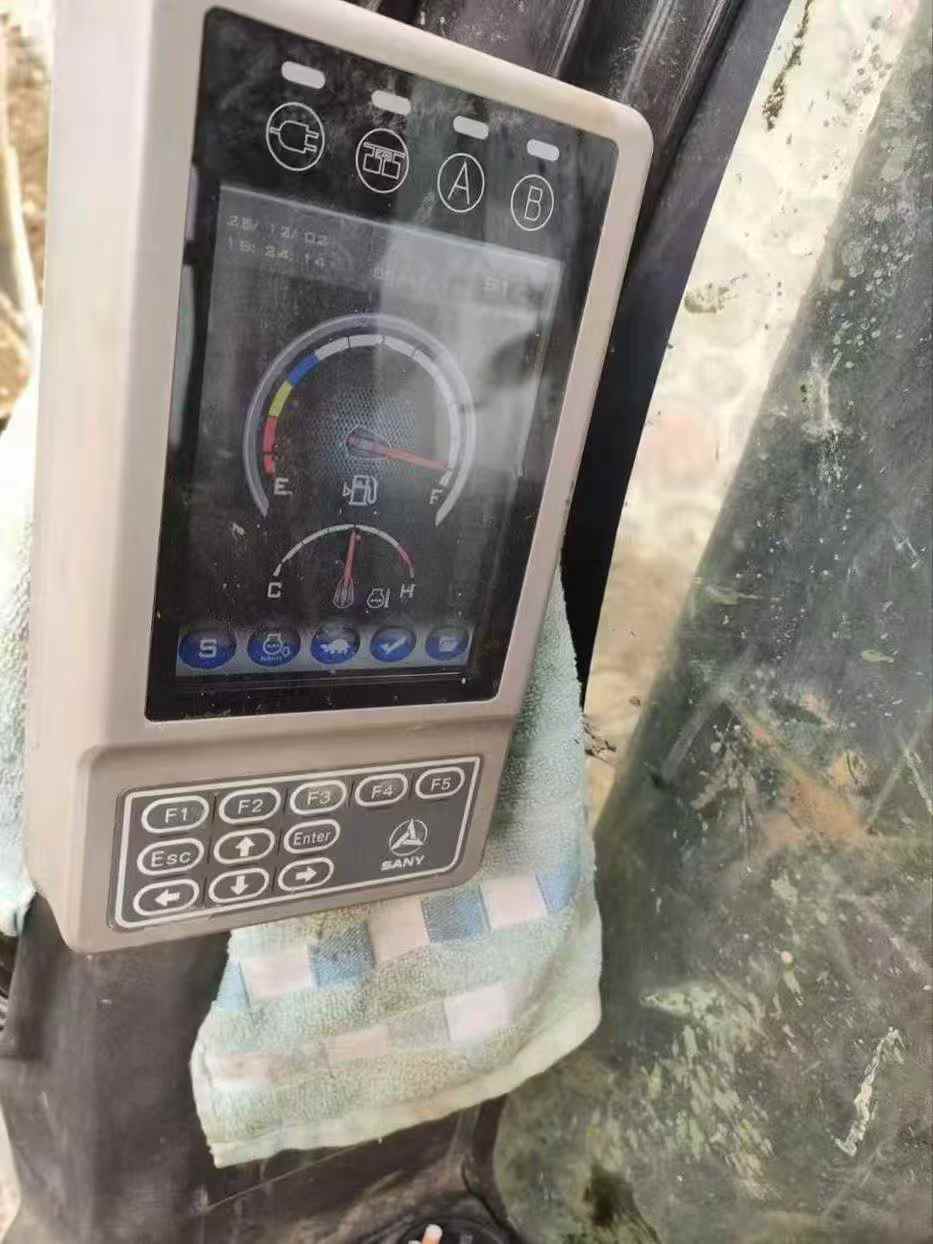 Used Sany SY135 Excavator 2018 Model / 9