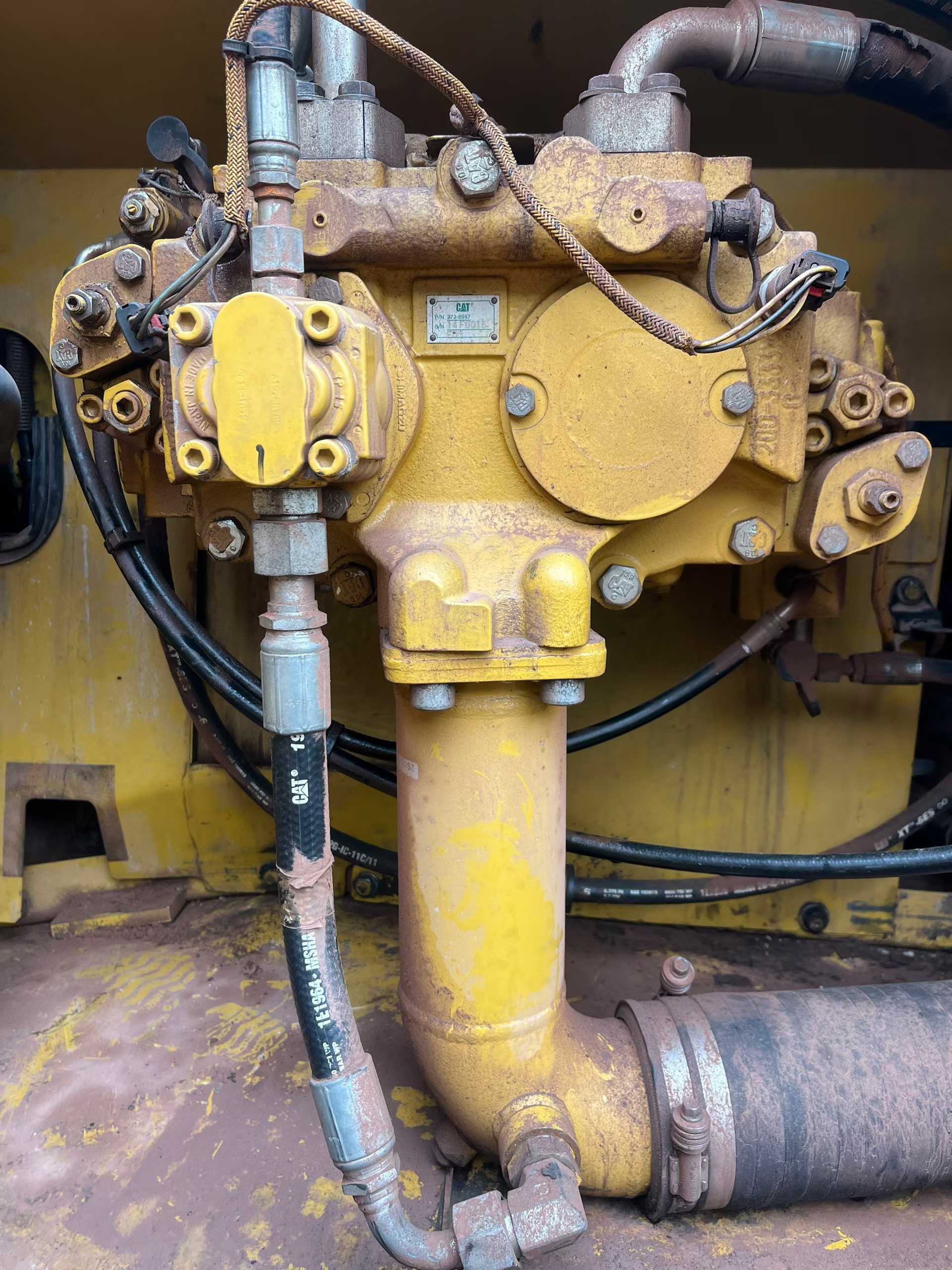 Used Caterpillar 326DL Excavator 2015 Model / 5