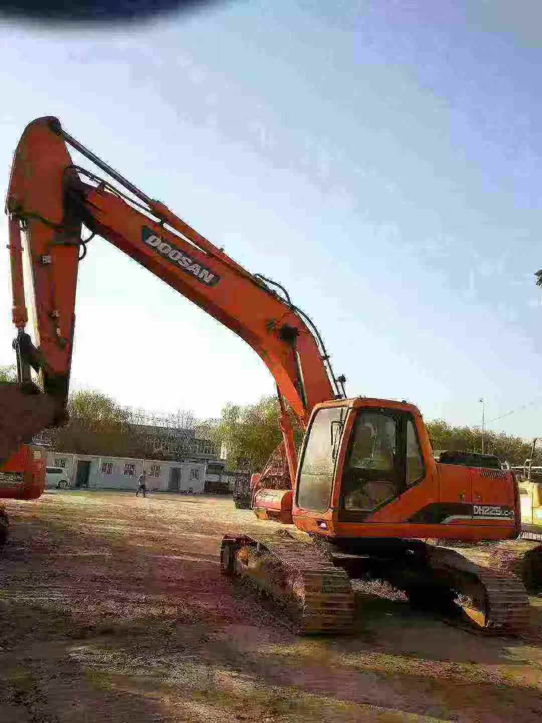 Used Doosan S225 Excavator 2016 Model / 2