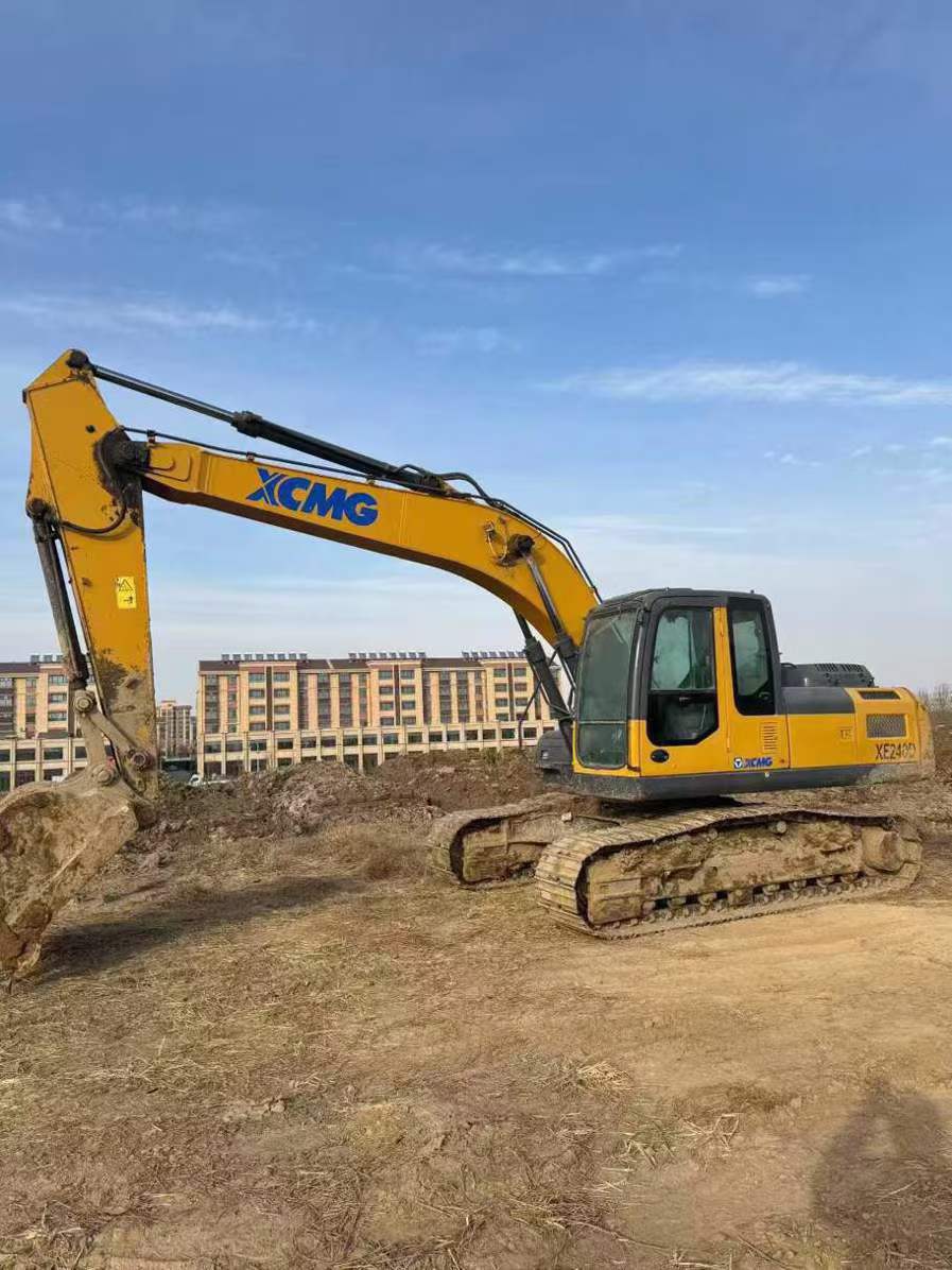 Used XCMG XE215 Excavator 2018 Model