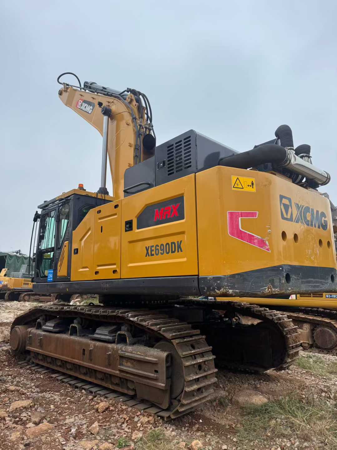 Used XCMG XE690DK MAX Excavator 2022 Model