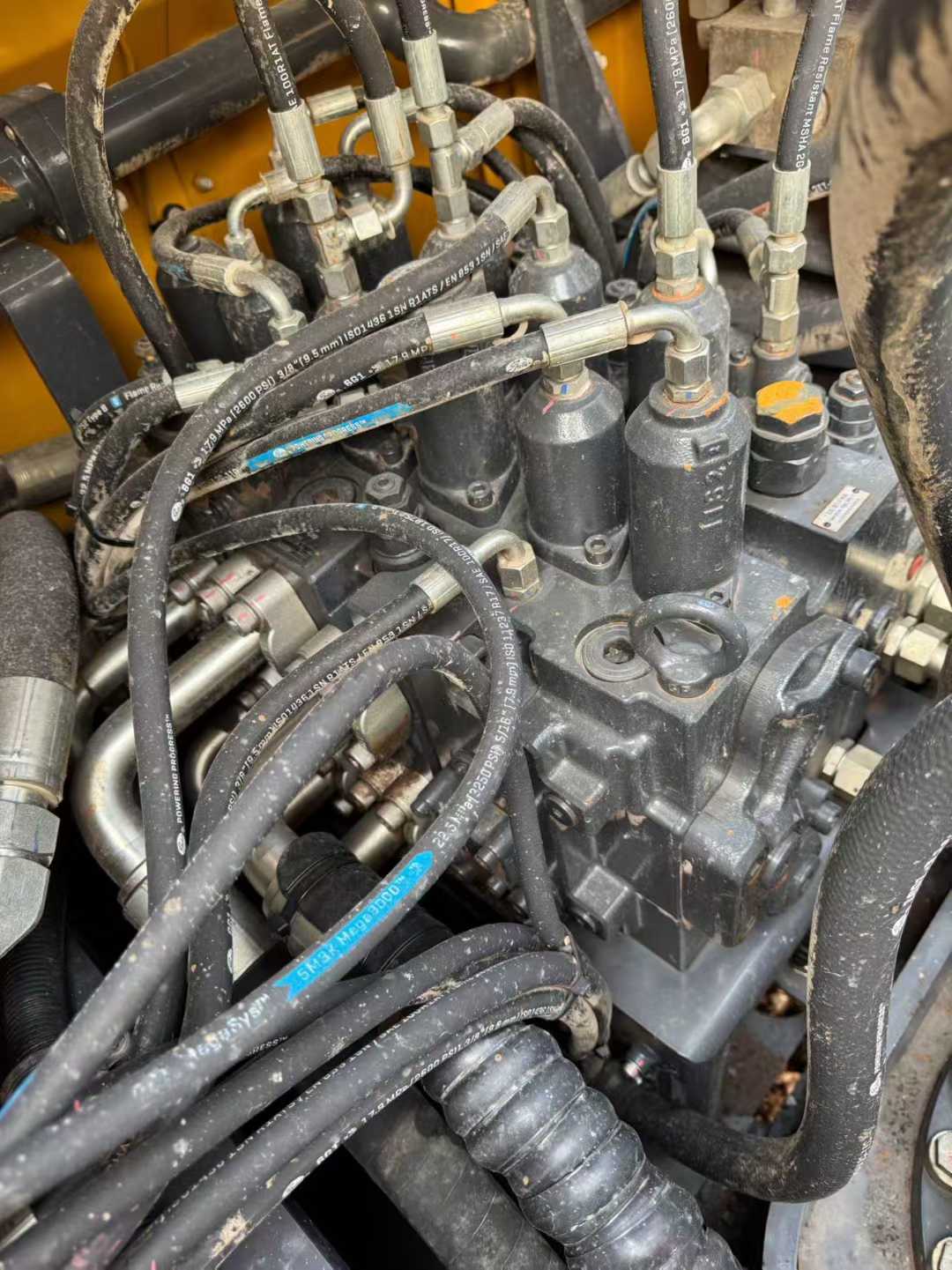 Used XCMG XE60 Excavator 2022 Model / 7