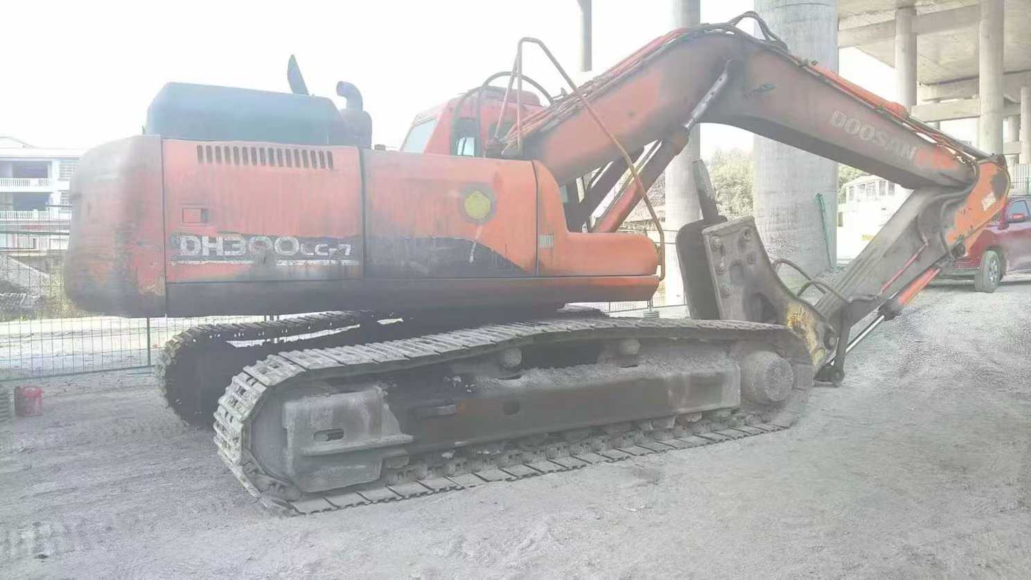 Used Doosan DL300 Excavator 2016 Model / 2