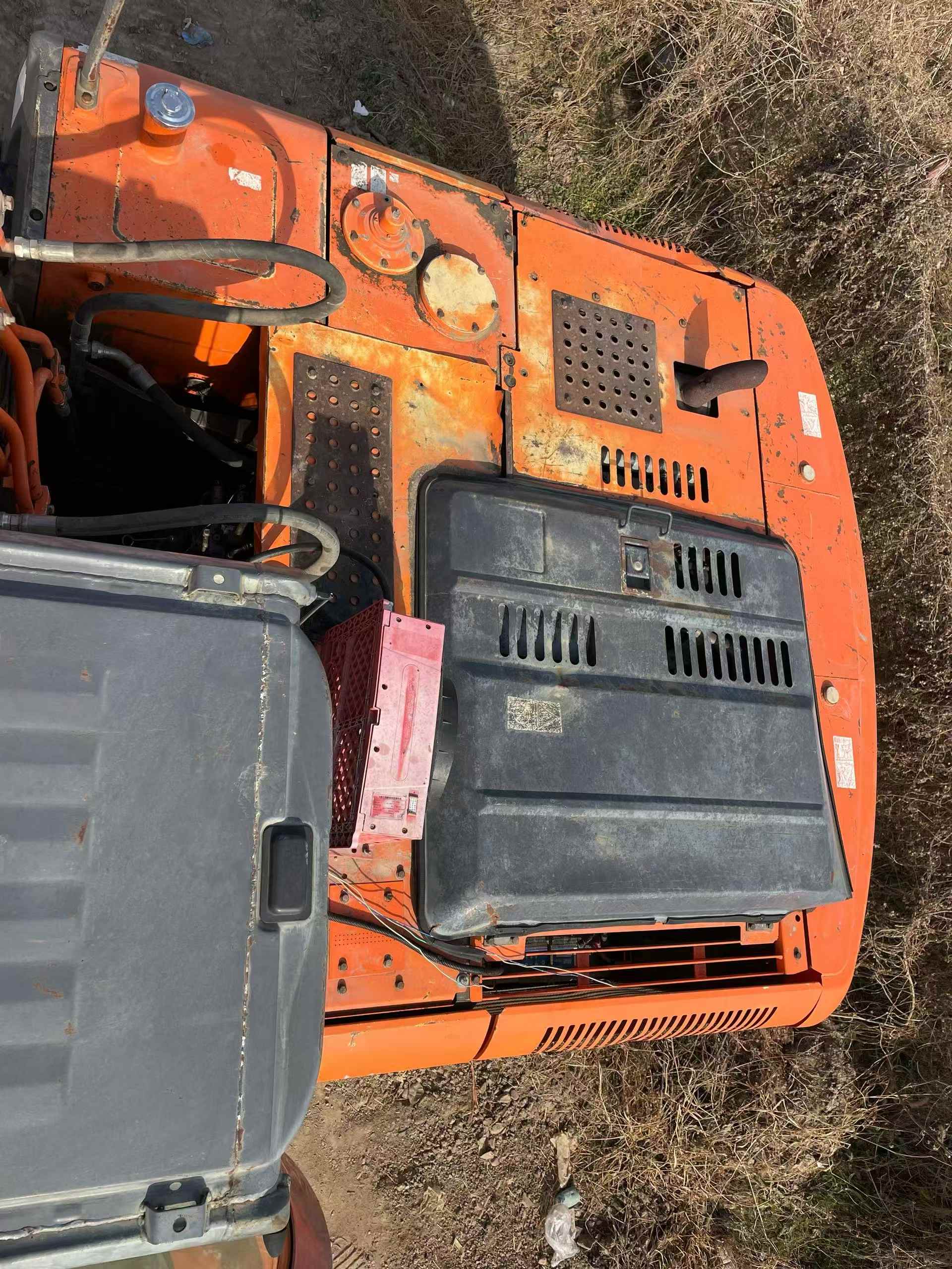 Used Hitachi ZAXIS200 Excavator 2010 Model / 9