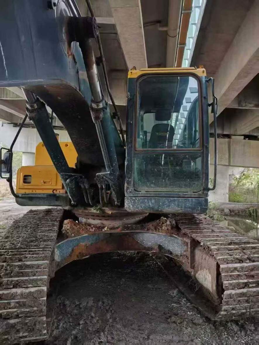 Used Hyundai R215VS Excavator 2021 Model / 2