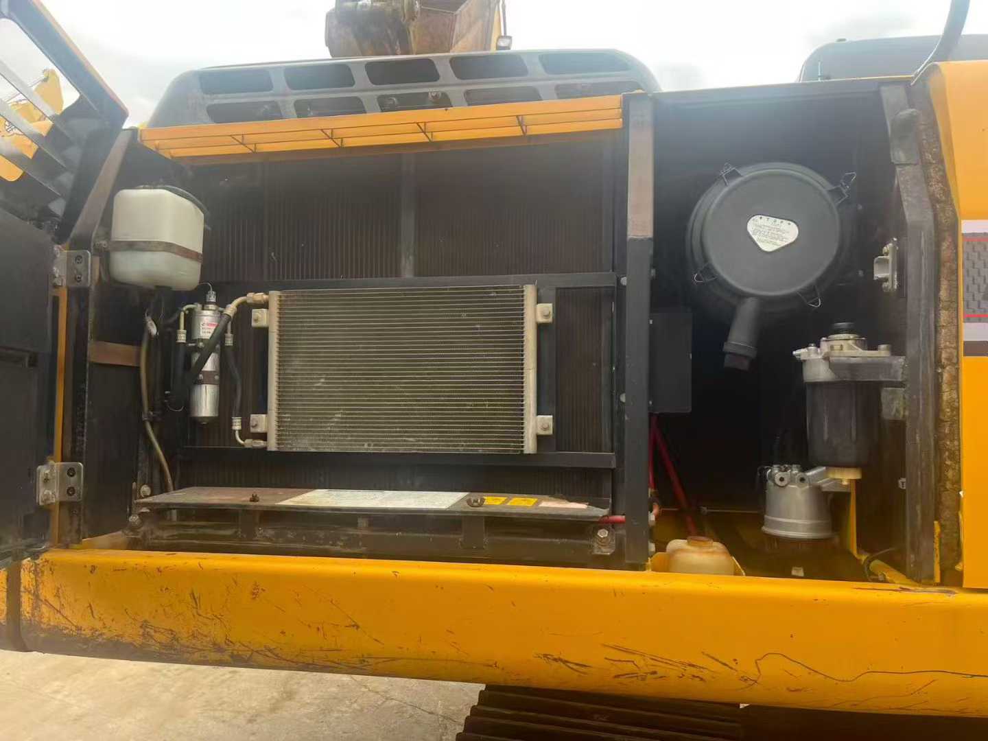 Used Kato HD820V Excavator 2016 Model / 8