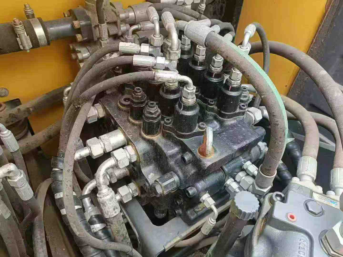 Used XCMG LW200 Excavator 2023 Model / 6