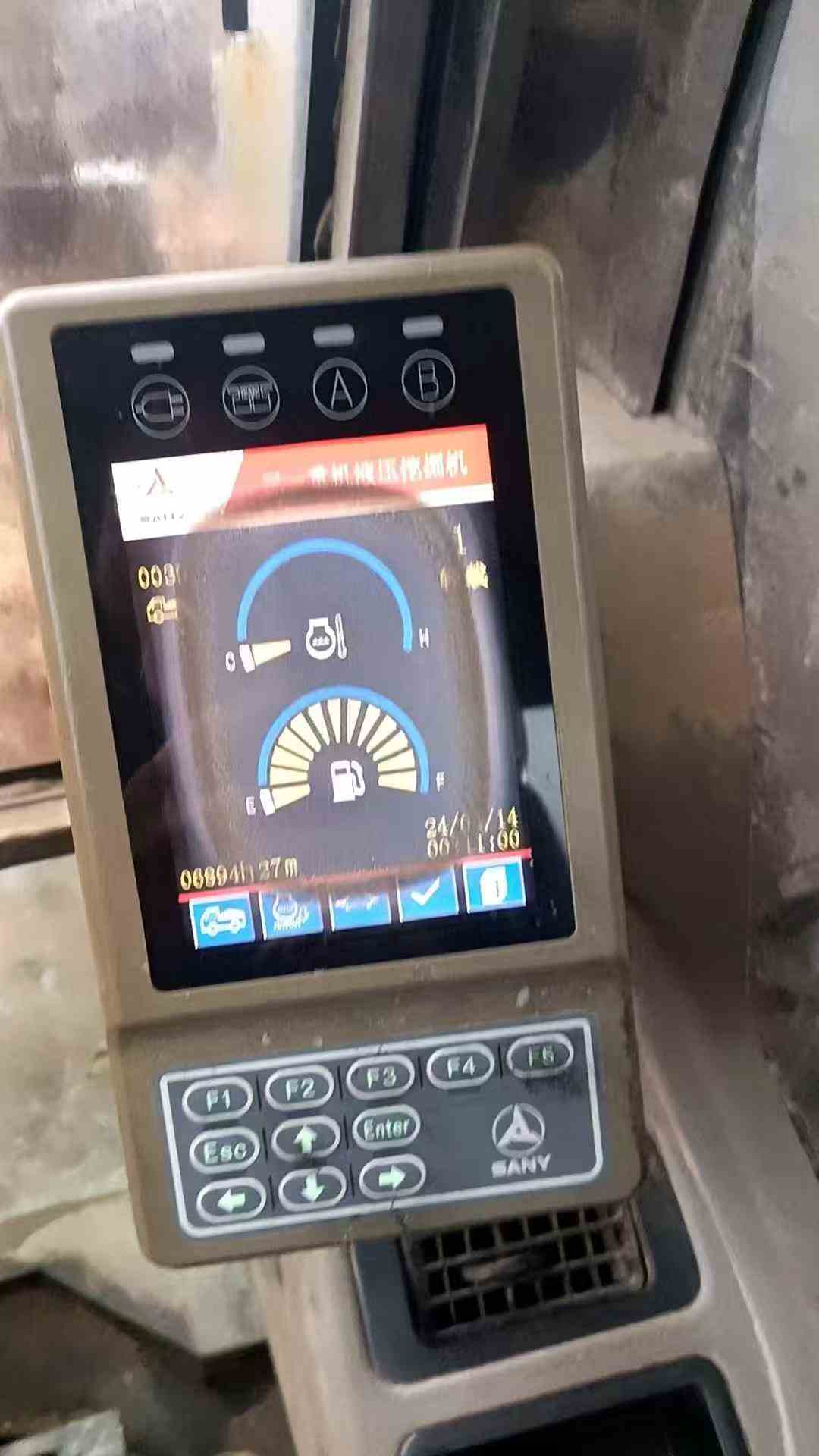 Used Sany SY215ACE Excavator 2013 Model / 7