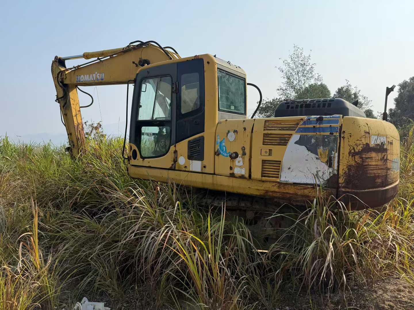 Used Komatsu PC200 Excavator 2016 Model / 2