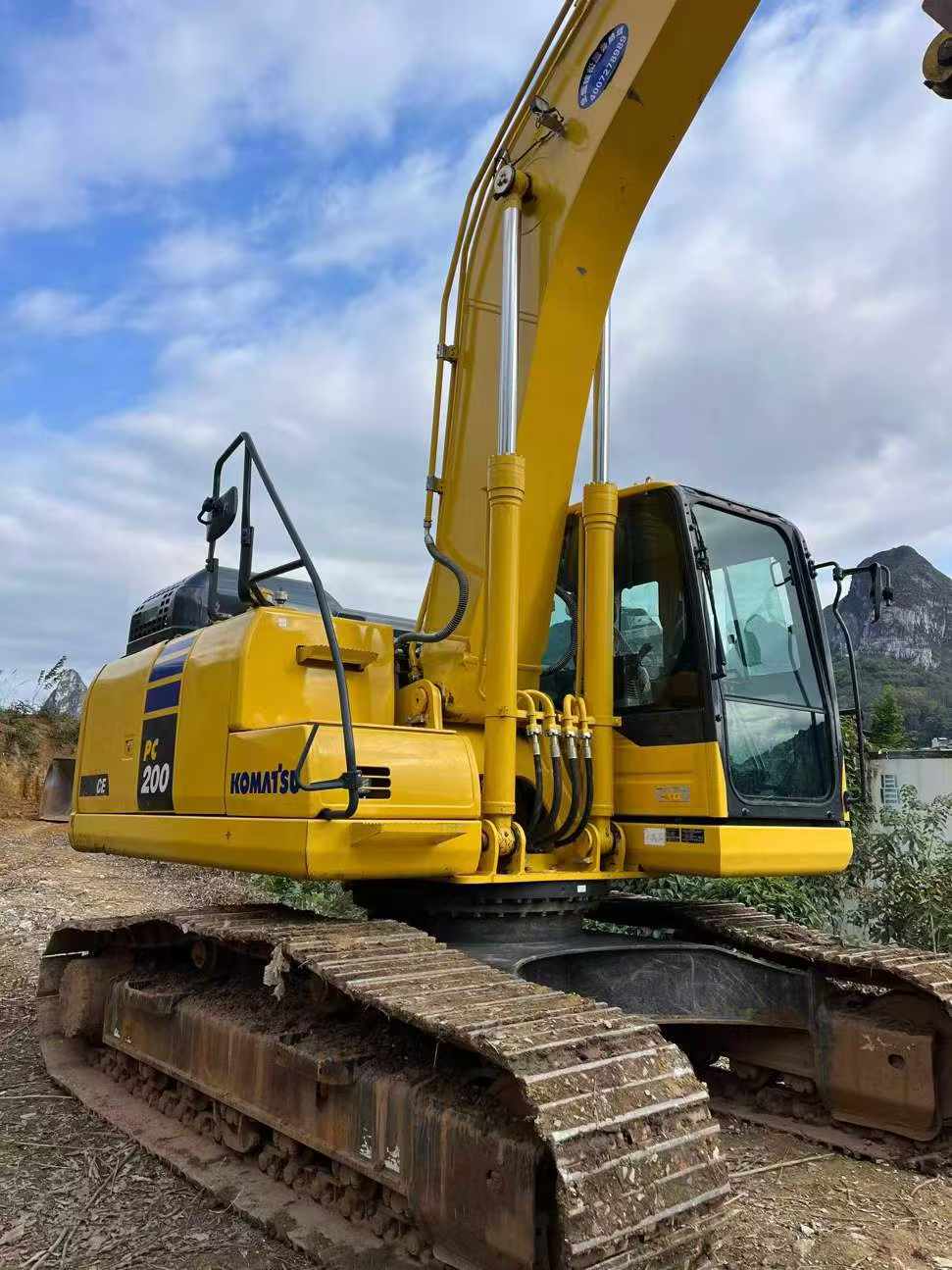 Used Komatsu PC200-1 Excavator 2024 Model / 2