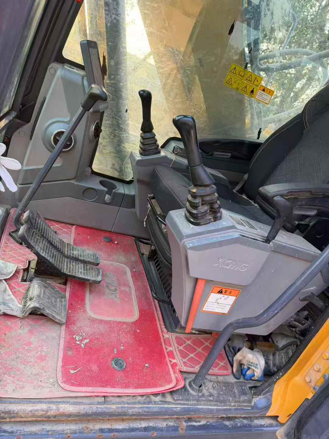 Used XCMG LW200 Excavator 2022 Model / 7