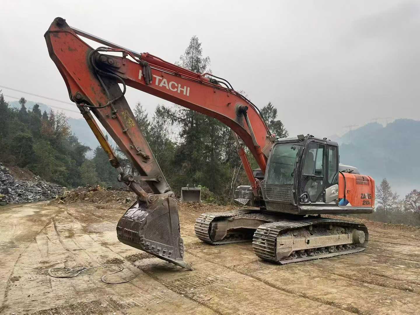 Used Hitachi ZX210K-5A Excavator 2019 Model / 7