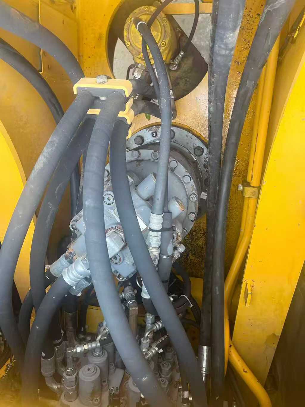 Used Kato HD820V Excavator 2016 Model / 7