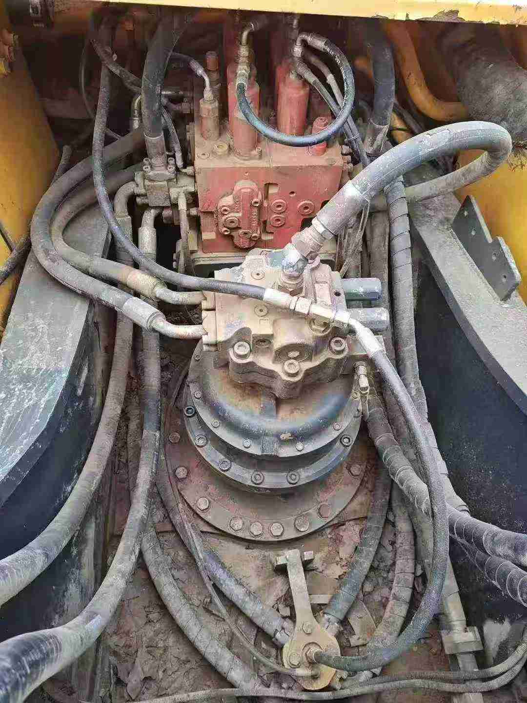 Used Hyundai 350LC-9V Excavator 2018 Model / 3