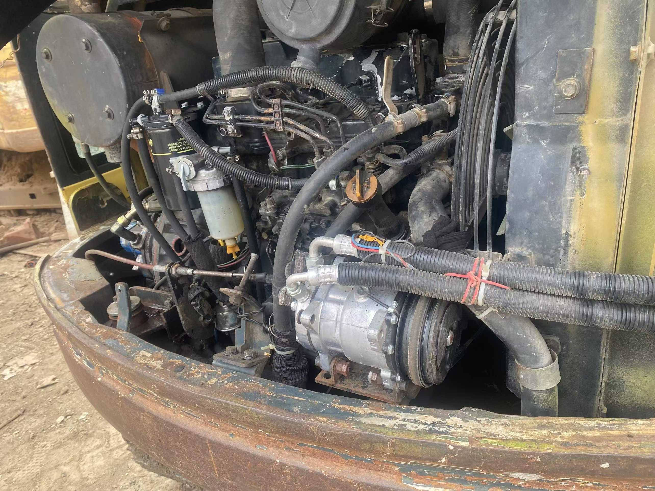 Used Hyundai R60-9 Excavator 2016 Model / 4