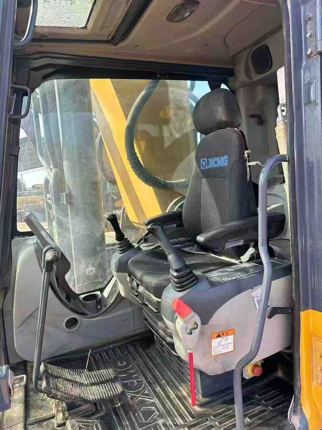 Used XCMG XE550DK Excavator 2021 Model / 6