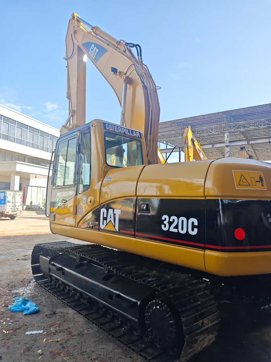 Used Caterpillar 320C Excavator 2016 Model / 3