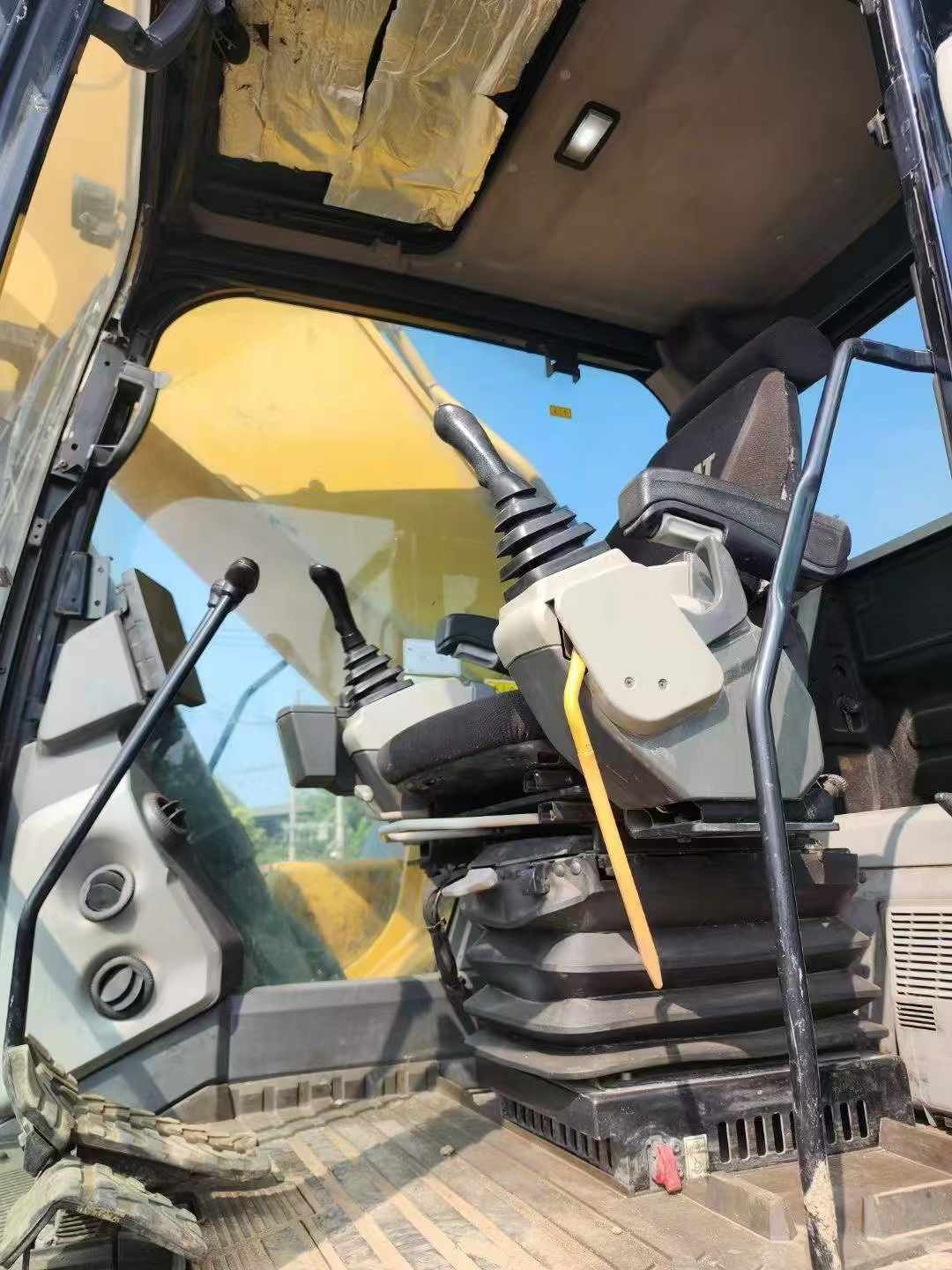 Used Caterpillar CAT352  Excavator 2022 Model / 5