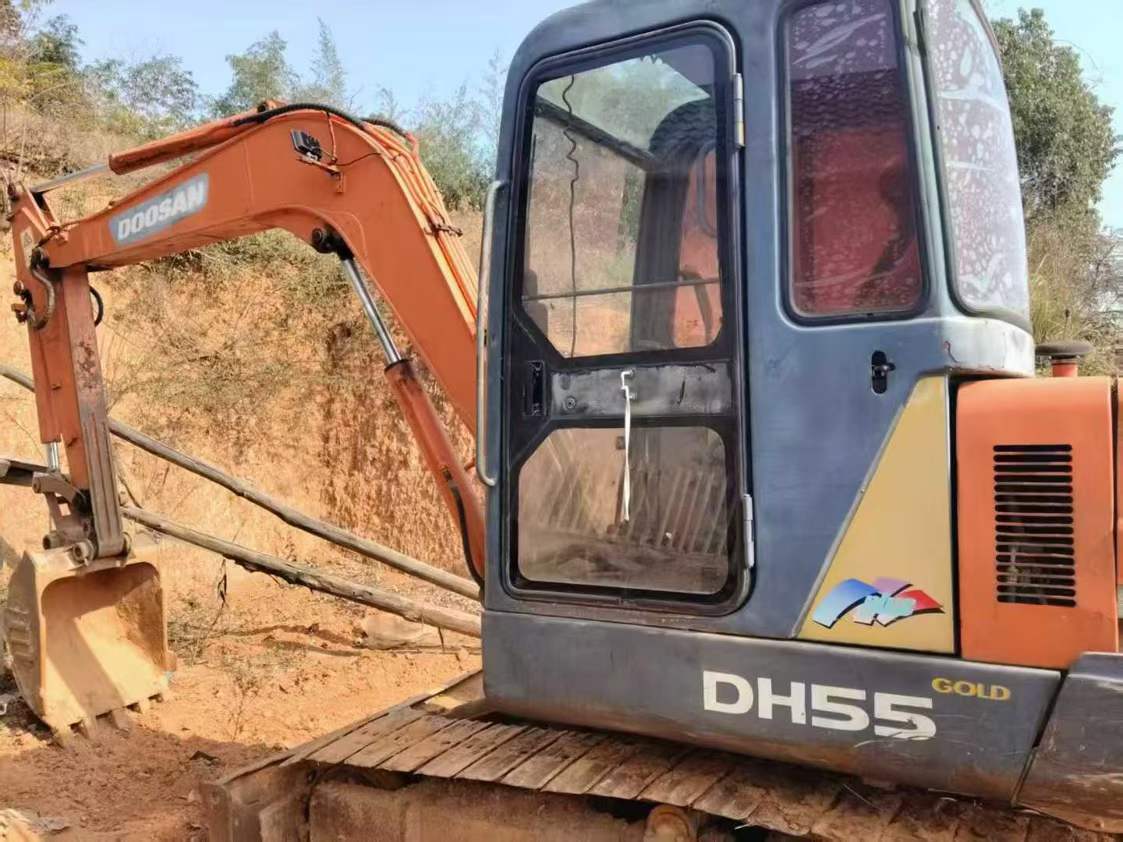 Used Doosan DH55 Excavator 2016 Model / 5