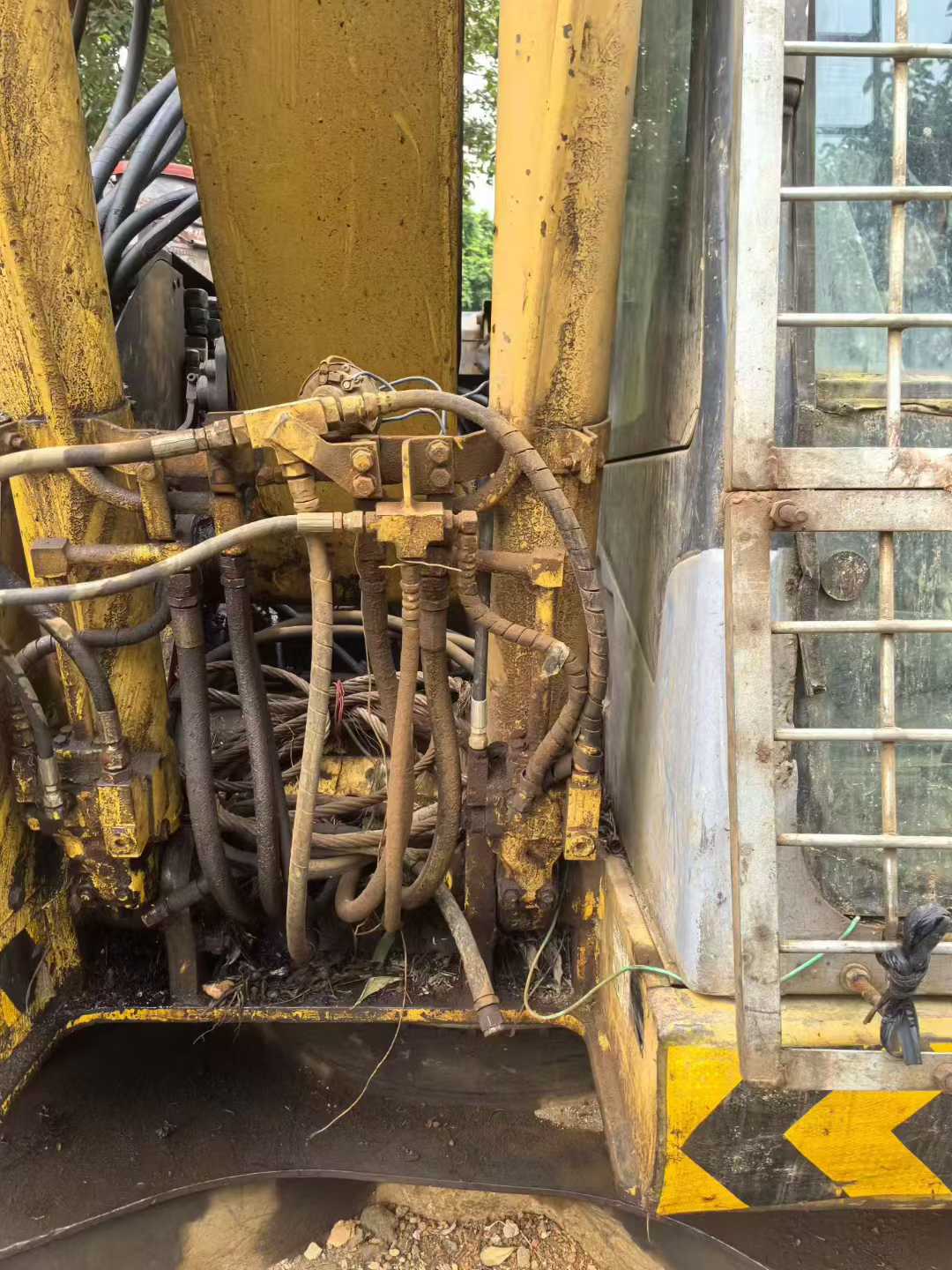 Used Komatsu PC128UU Excavator 2016 Model / 3