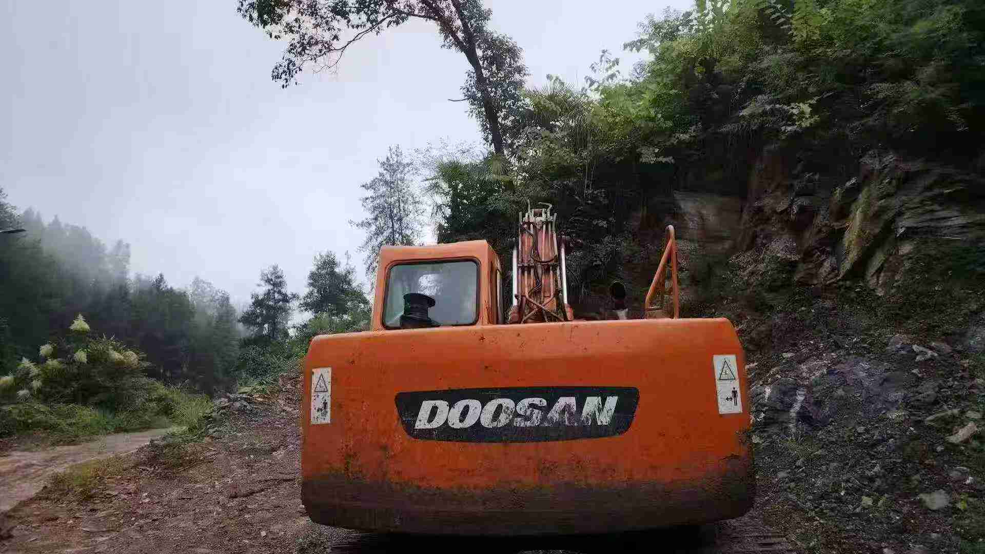 Used Doosan DX15 Excavator 2016 Model / 2