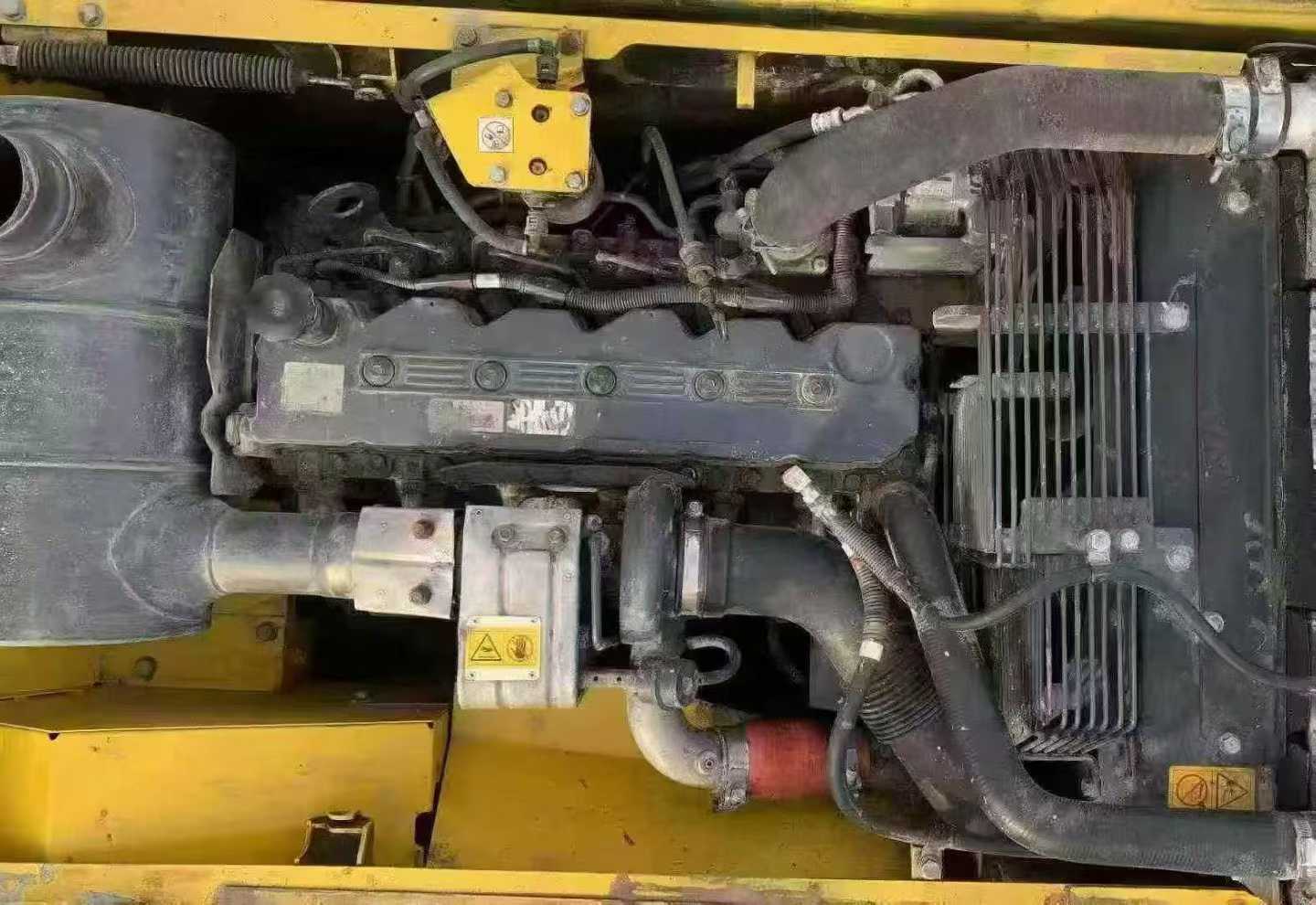 Used Komatsu PC220 Excavator 2020 Model / 2