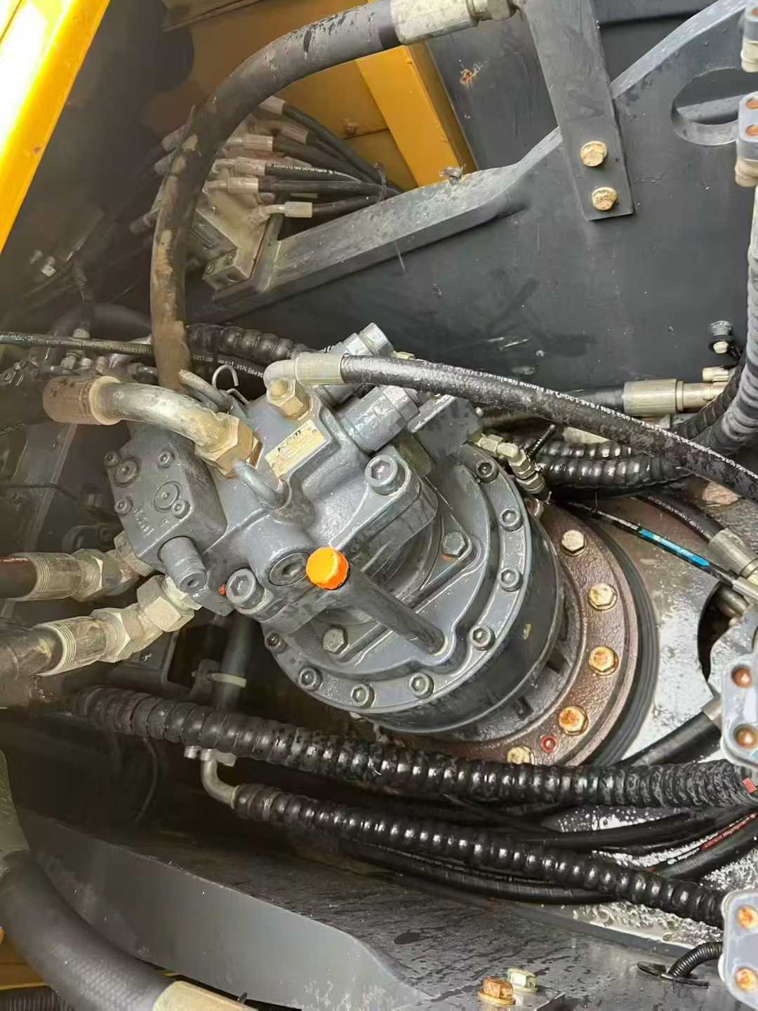 Used XCMG LW200 Excavator 2020 Model / 9