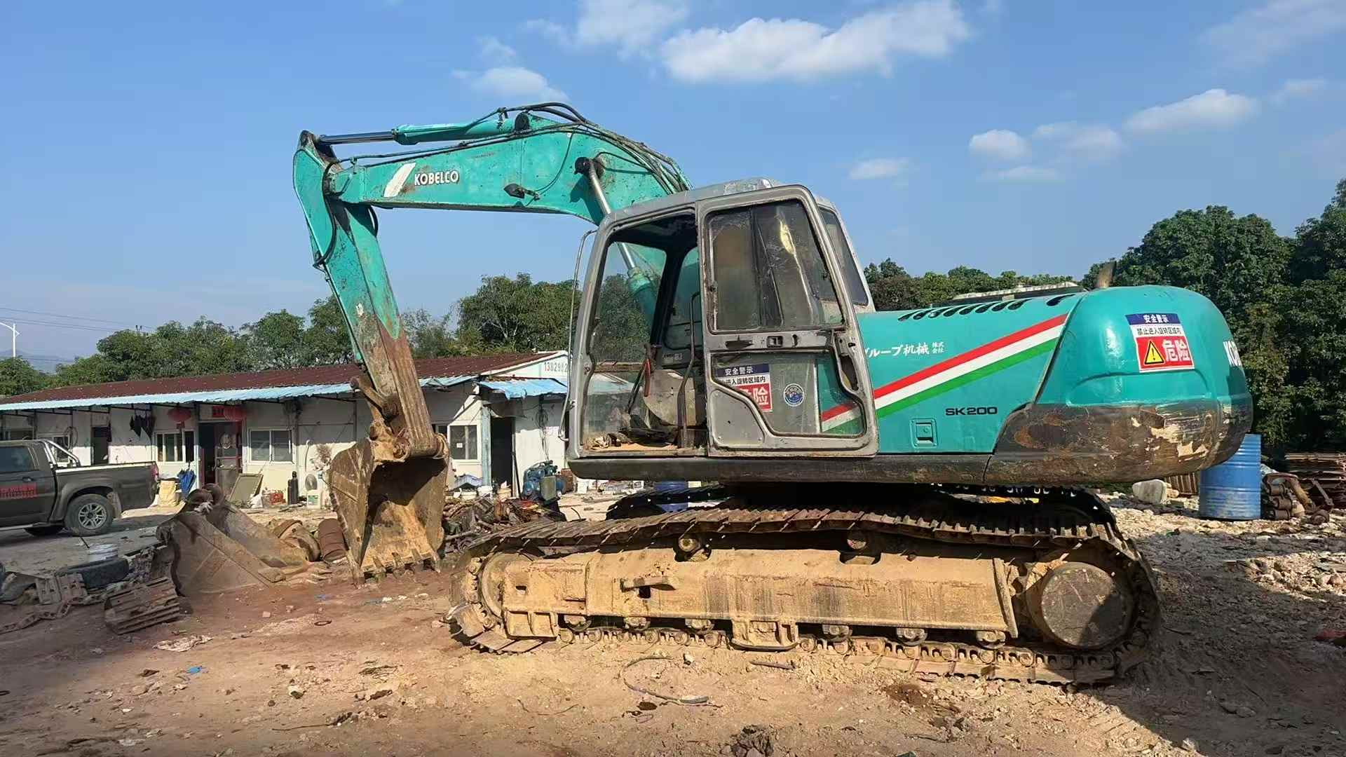 Used Kobelco SK200-5.5 Excavator 2016 Model / 3