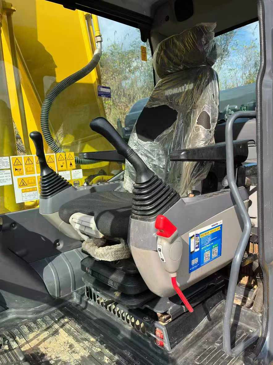 Used Komatsu PC200-1 Excavator 2024 Model / 9