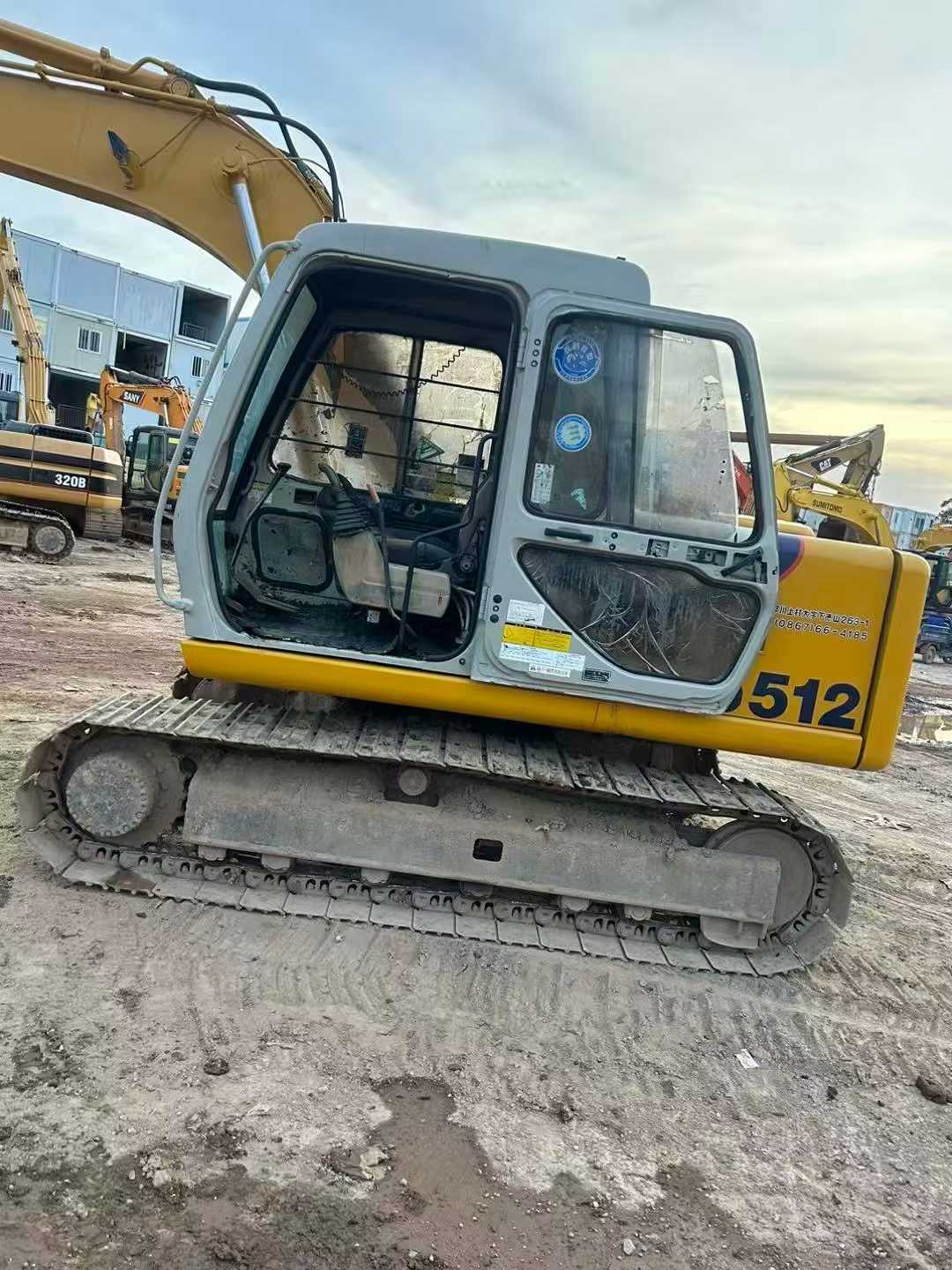 Used Kato HD510 Excavator 2016 Model / 4