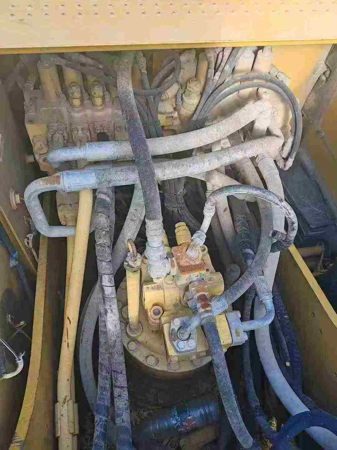 Used Caterpillar 320D Excavator 2016 Model / 4