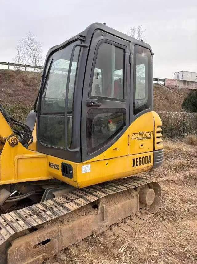 Used XCMG XE60 Excavator 2016 Model / 5