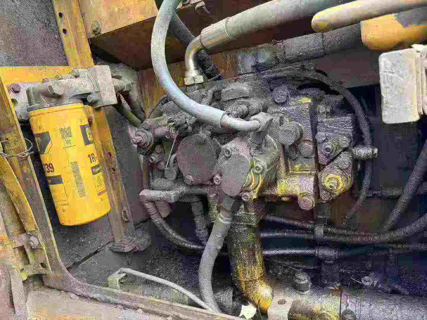 Used Caterpillar CT18 Excavator 2012 Model / 7