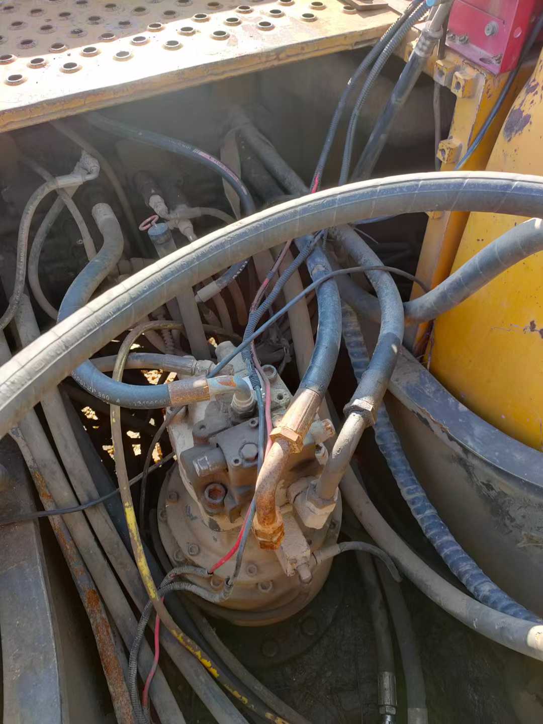 Used Volvo EW210C Excavator 2016 Model / 5