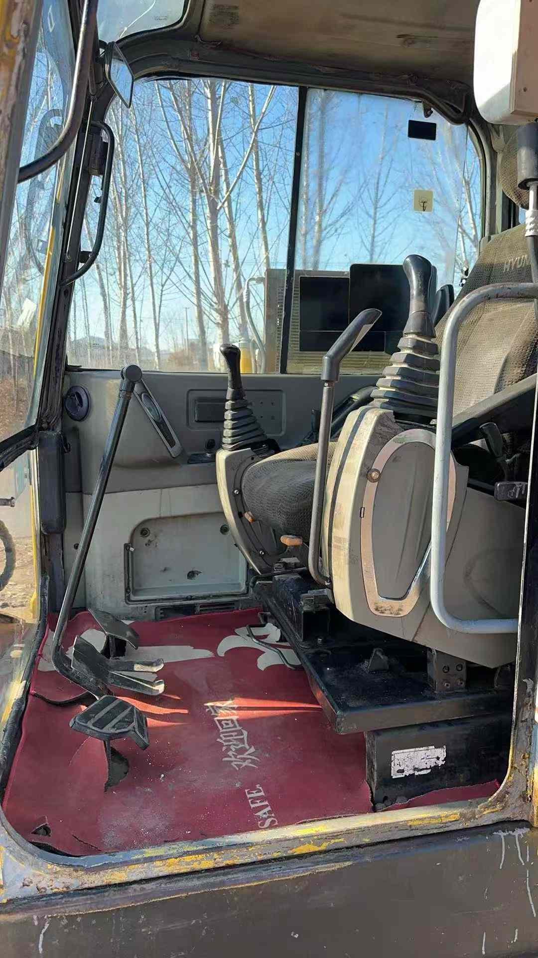 Used Hyundai R60-7 Excavator 2016 Model / 3