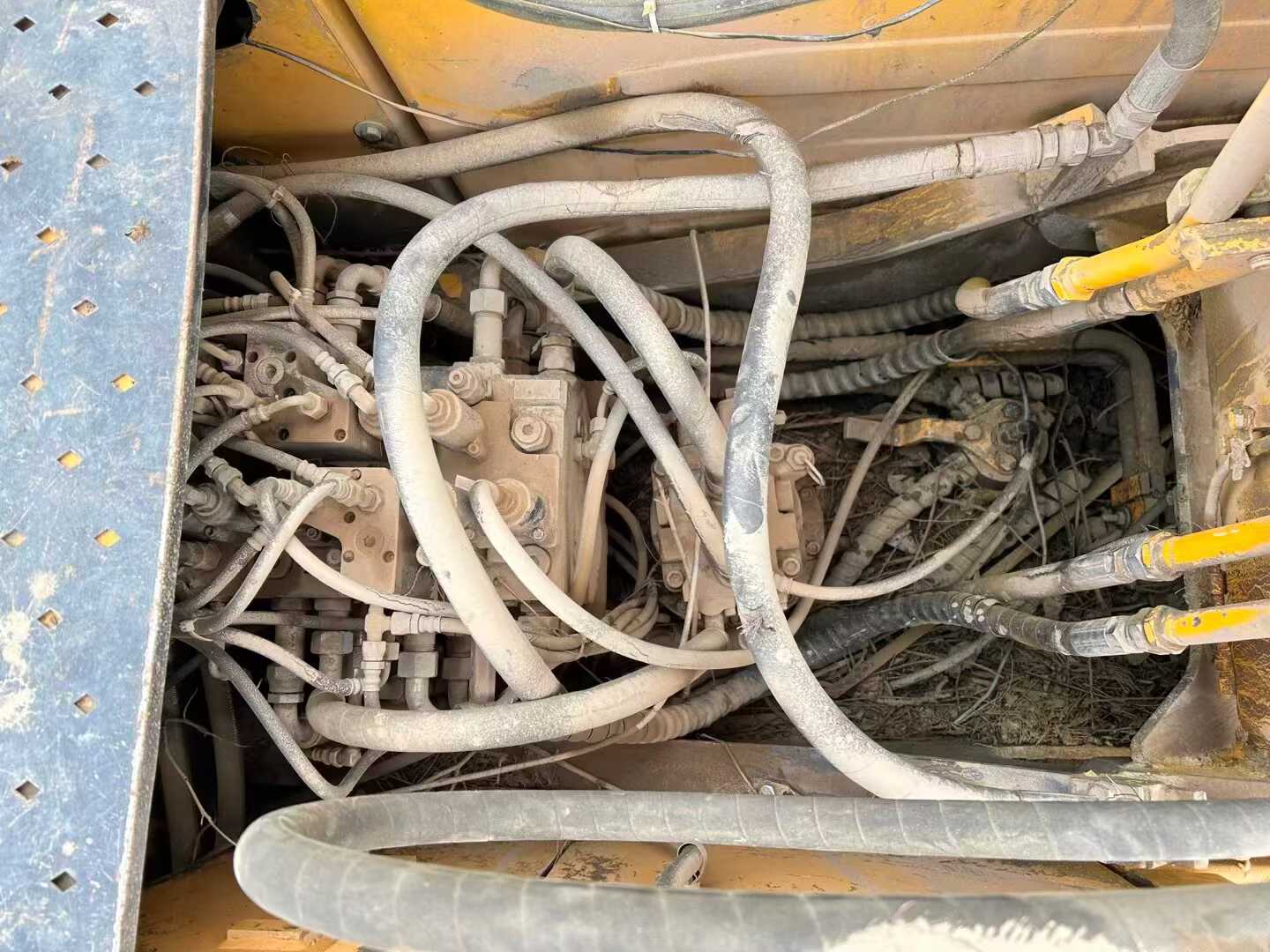 Used Hyundai R150W-9 Excavator 2016 Model / 5