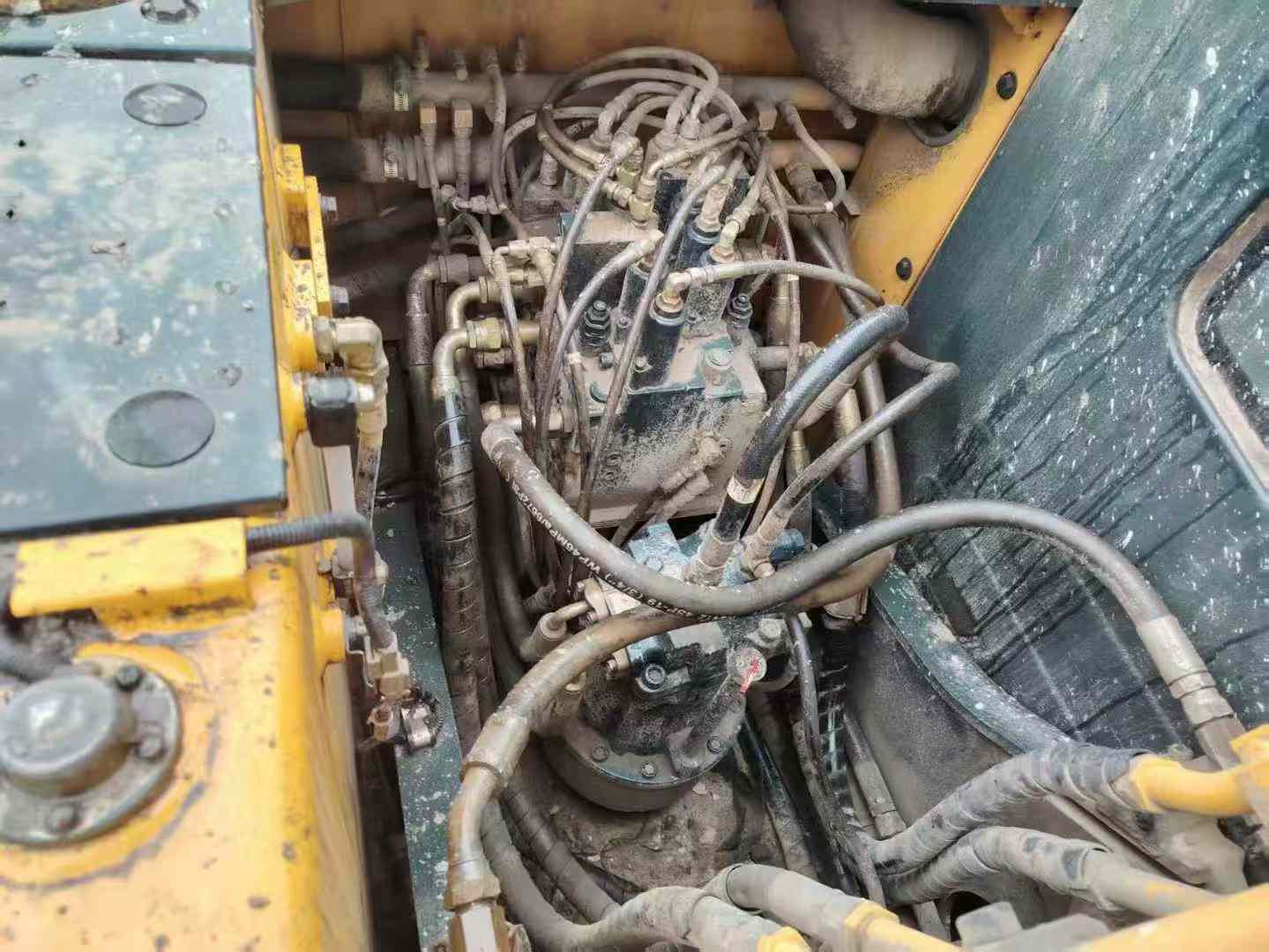 Used Hyundai 130LVS Excavator 2020 Model / 8