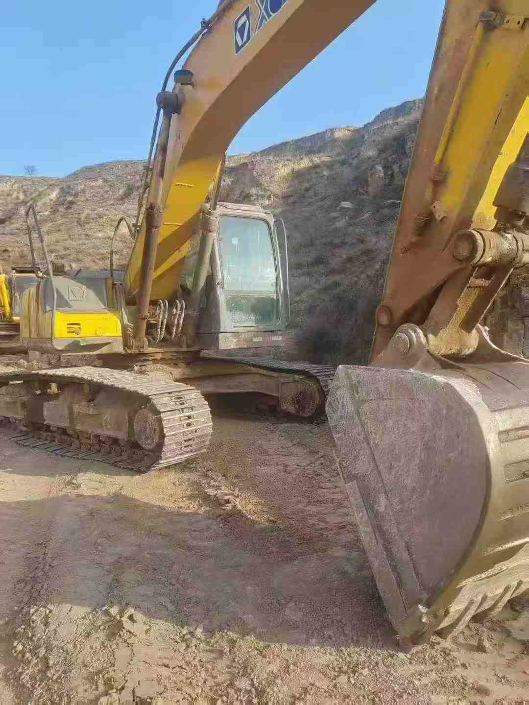 Used XCMG XE265D Excavator 2014 Model