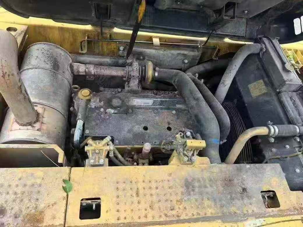 Used Caterpillar 320D Excavator 2016 Model / 8