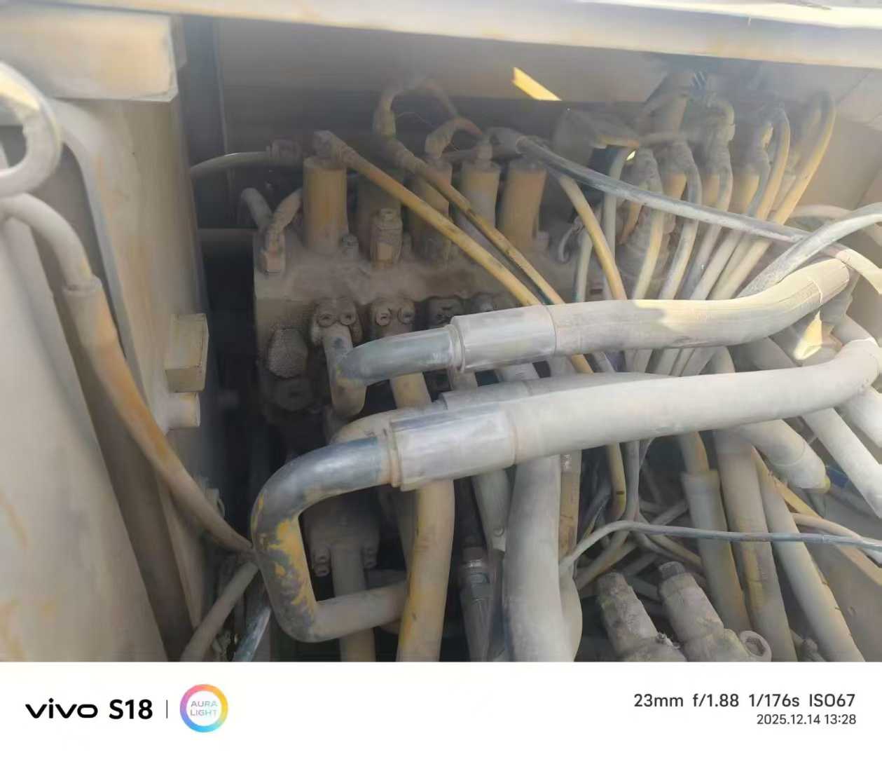 Used Caterpillar 320D Excavator 2016 Model / 6