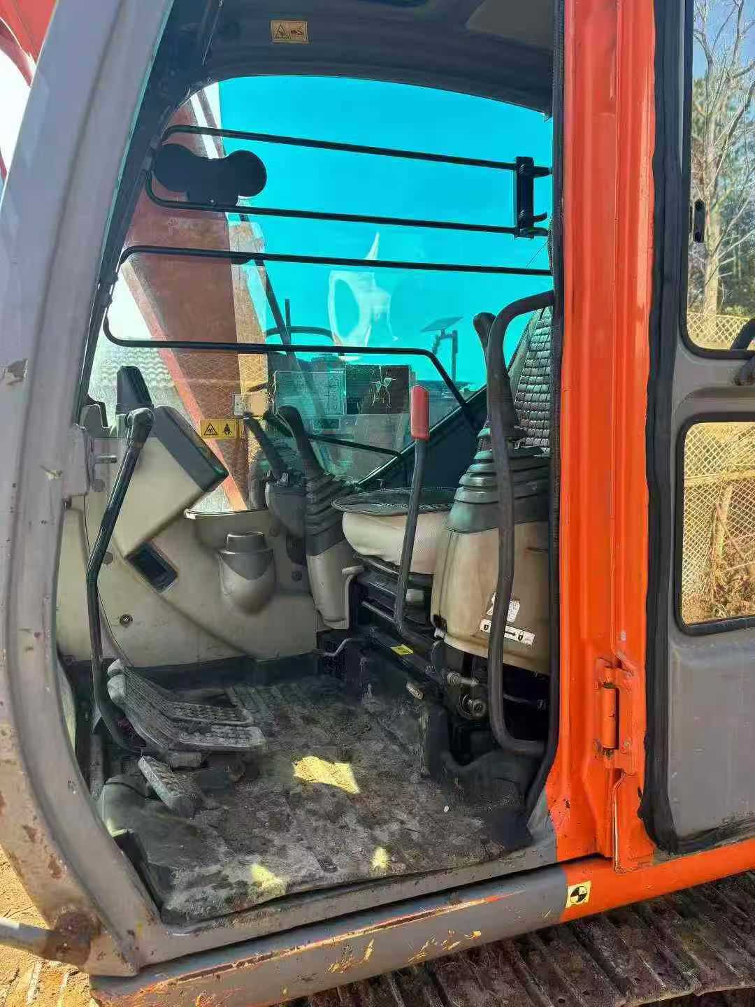 Used Hitachi ZX60 Excavator 2012 Model / 7