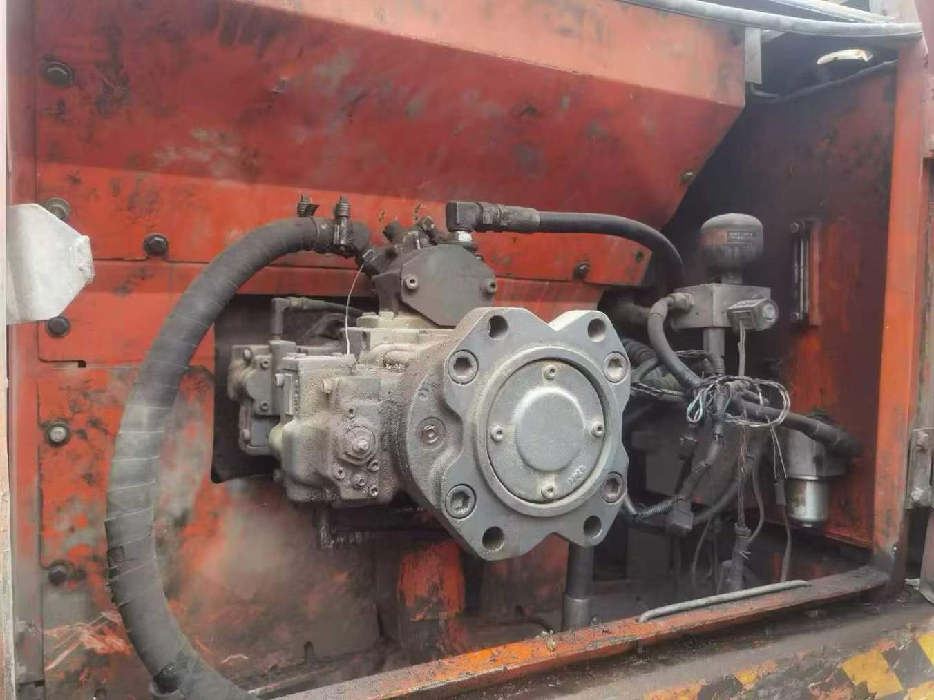 Used Doosan DX15 Excavator 2011 Model / 3