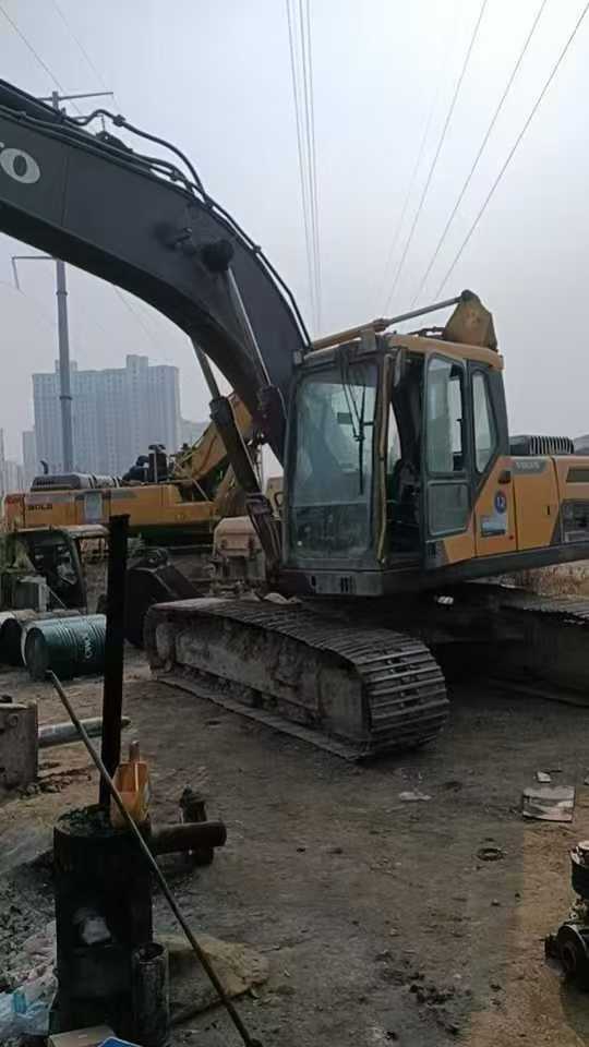 Used Volvo EC200 Excavator 2019 Model / 2