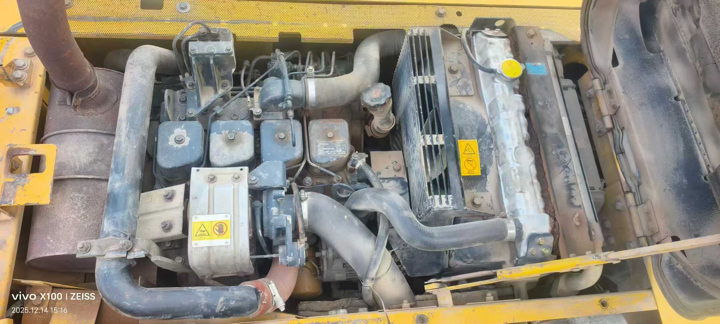 Used Komatsu PC120-6E Excavator 2016 Model / 5