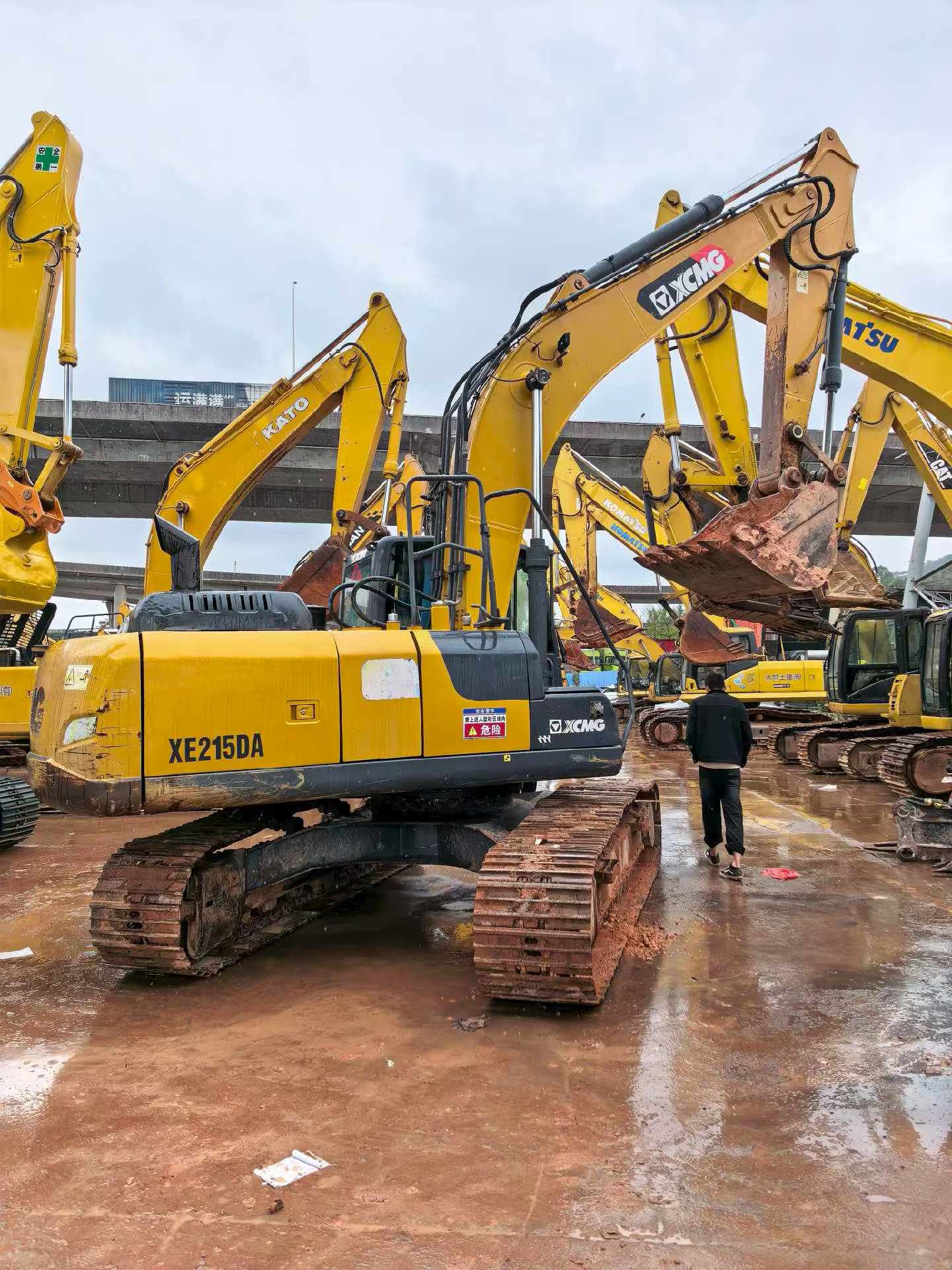 Used XCMG LW200 Excavator 2020 Model / 2