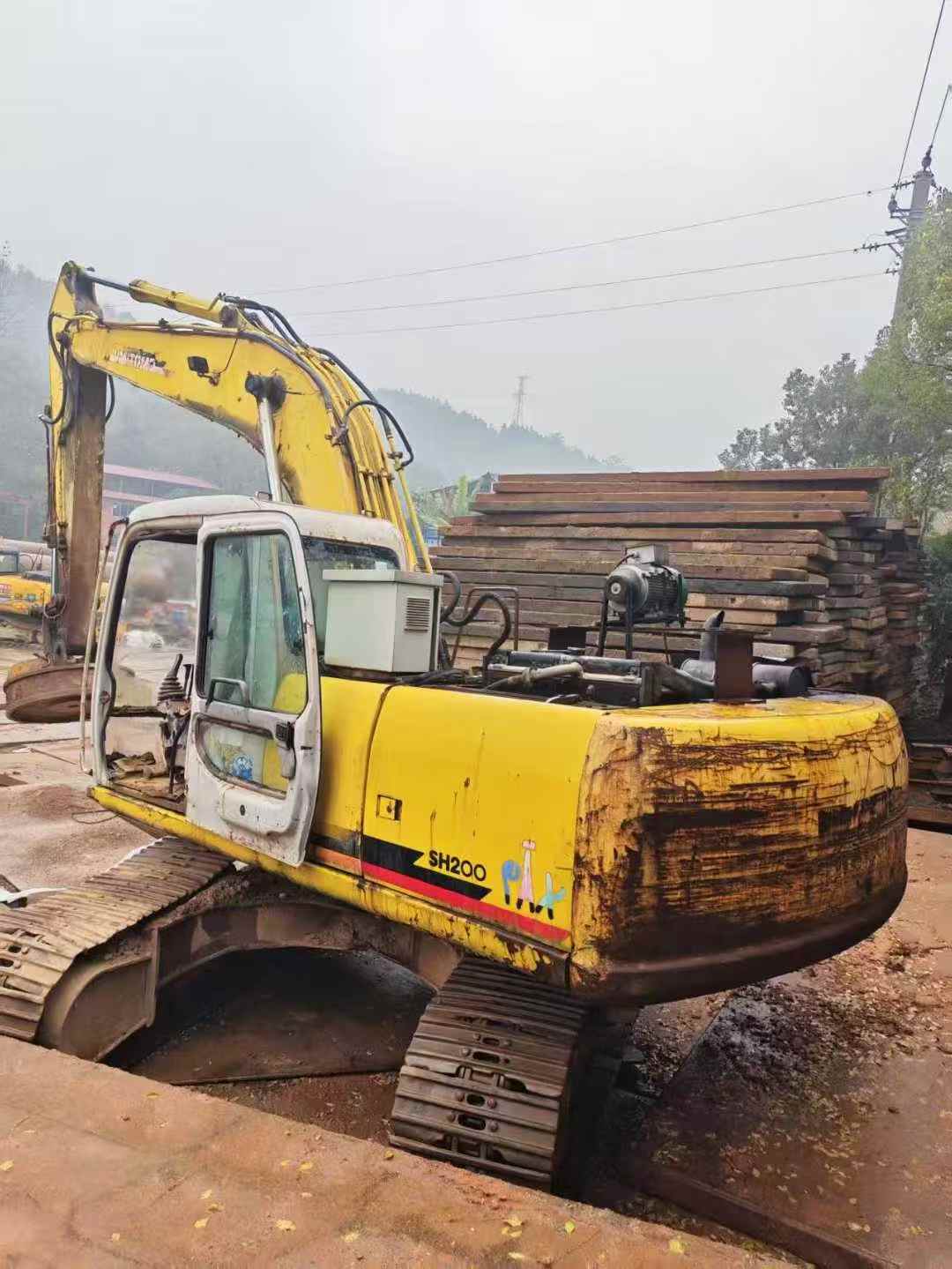 Used Sumitomo SH200 Excavator 2016 Model / 2