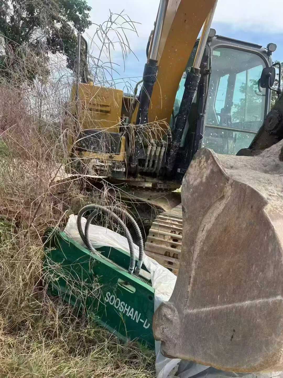 Used Sany SY135 Excavator 2023 Model / 7