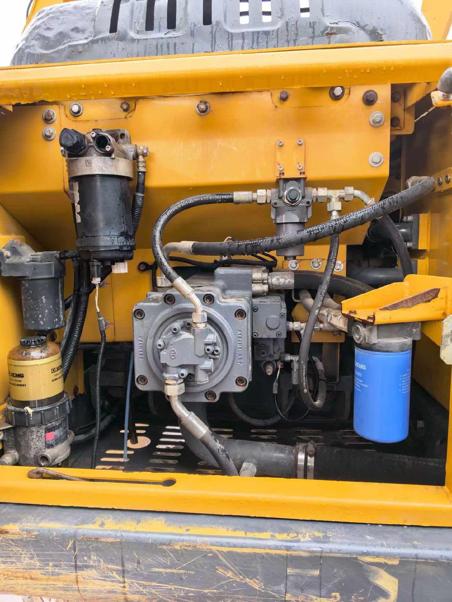 Used XCMG LW200 Excavator 2020 Model / 7