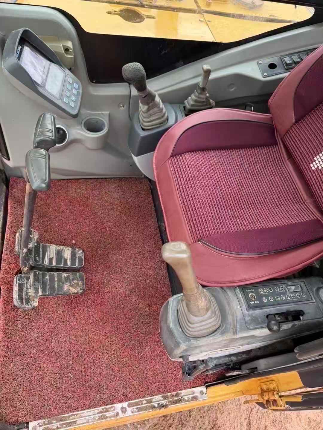 Used XCMG XE60 Excavator 2018 Model / 6